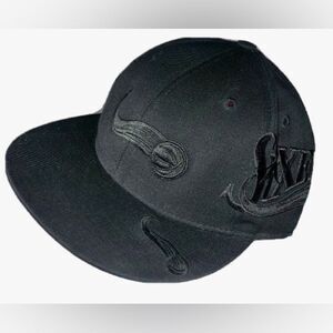 Reebok Philadelphia 76ers Black on Black, w/red lining- NBA Cap -size 7½